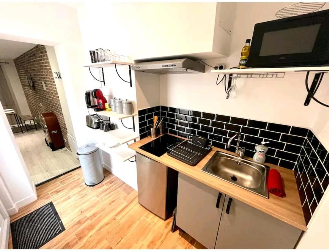 Ferienwohnung The New-Yorker - Hyper Centre- 2Mn Gare Sncf - Wi-Fi Netflix Gratuit Niort Exterior foto