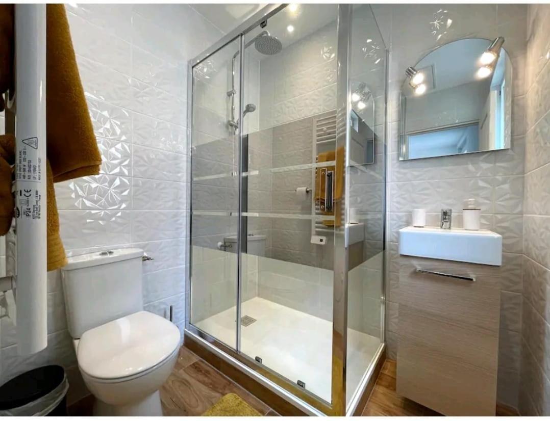 Ferienwohnung The New-Yorker - Hyper Centre- 2Mn Gare Sncf - Wi-Fi Netflix Gratuit Niort Exterior foto